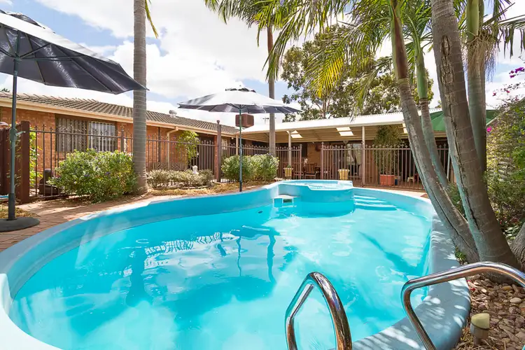 72 Currawong Crescent, Modbury Heights SA 5092