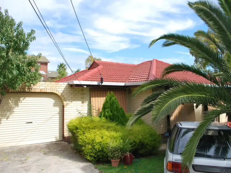 1 Rose Crescent, Valley View SA 5093
