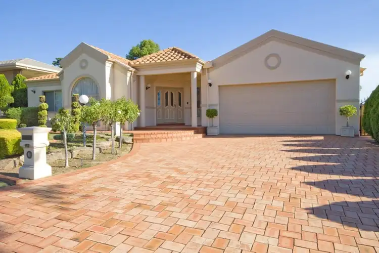 19 Carriage Way, Gulfview Heights SA 5096