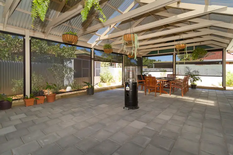 38 Milligan Drive, Para Vista SA 5093