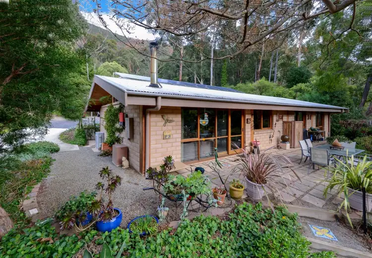 13 Oak Avenue, Warburton VIC 3799