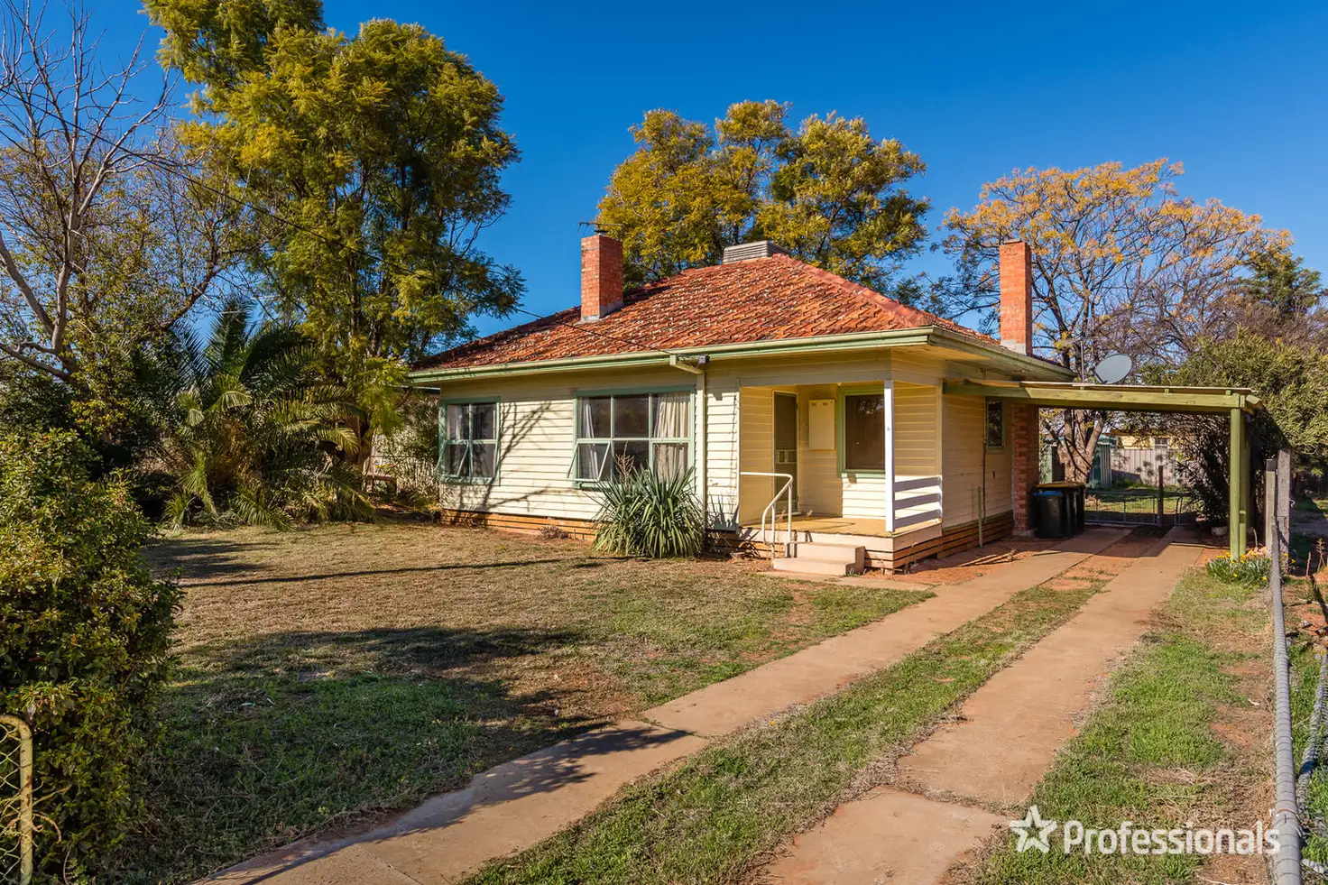 Main view of Homely house listing, 11 Westcliffs Crescent, Red Cliffs VIC 3496