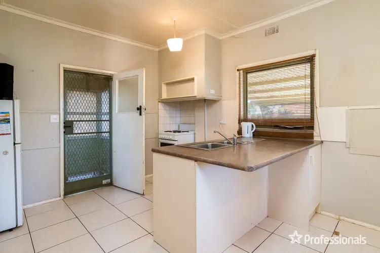 Second view of Homely house listing, 11 Westcliffs Crescent, Red Cliffs VIC 3496