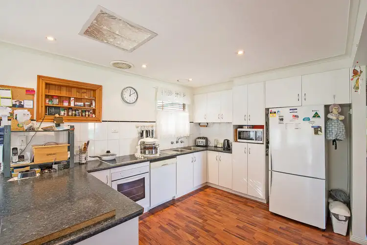 Sixth view of Homely house listing, 41 Yana Street, Swan Hill VIC 3585