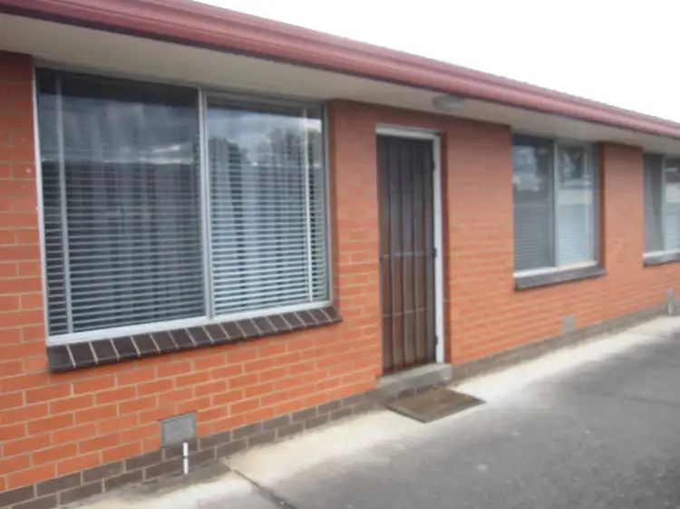2/33 Hopetoun Avenue, Morwell VIC 3840
