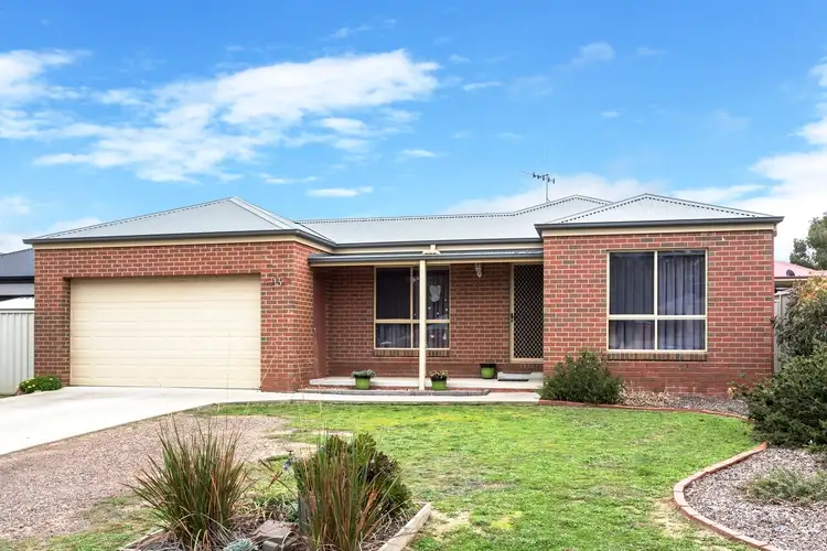 13 Rossdale Drive, Eaglehawk VIC 3556