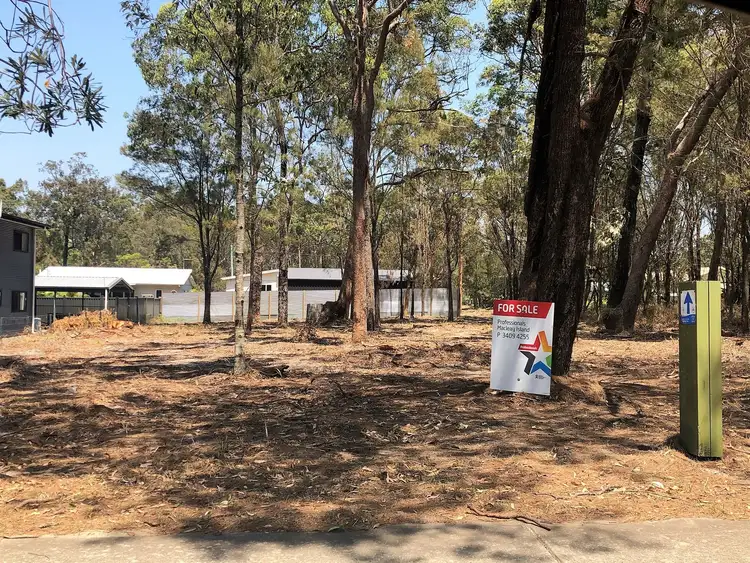 11 KATE Street, Macleay Island QLD 4184