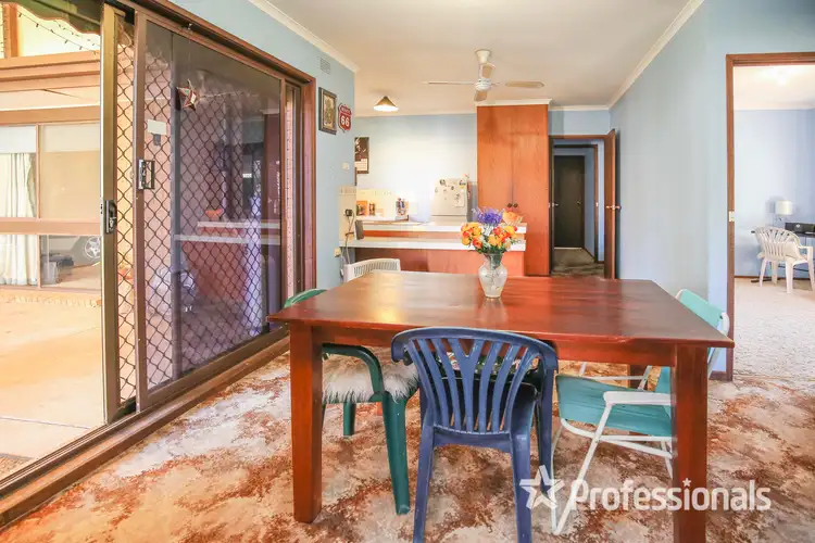 Fifth view of Homely house listing, 2 Kunjara Court, Mildura VIC 3500