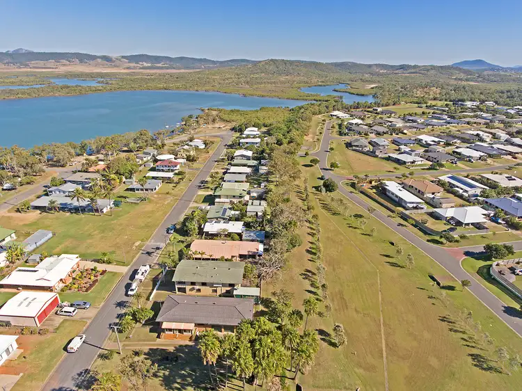 Fifth view of Homely house listing, 9 Pinnacle Street, Causeway Lake QLD 4703