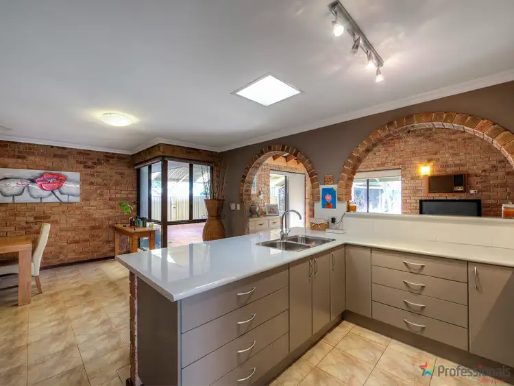 13 Citrus Grove, High Wycombe WA 6057