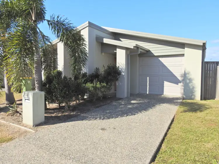 22 Scarborough Circuit, Blacks Beach QLD 4740
