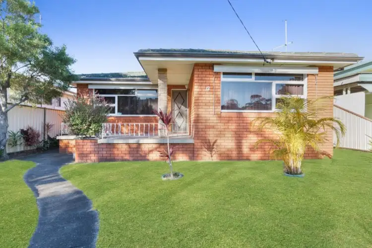 12 Melbourne Avenue, Umina Beach NSW 2257