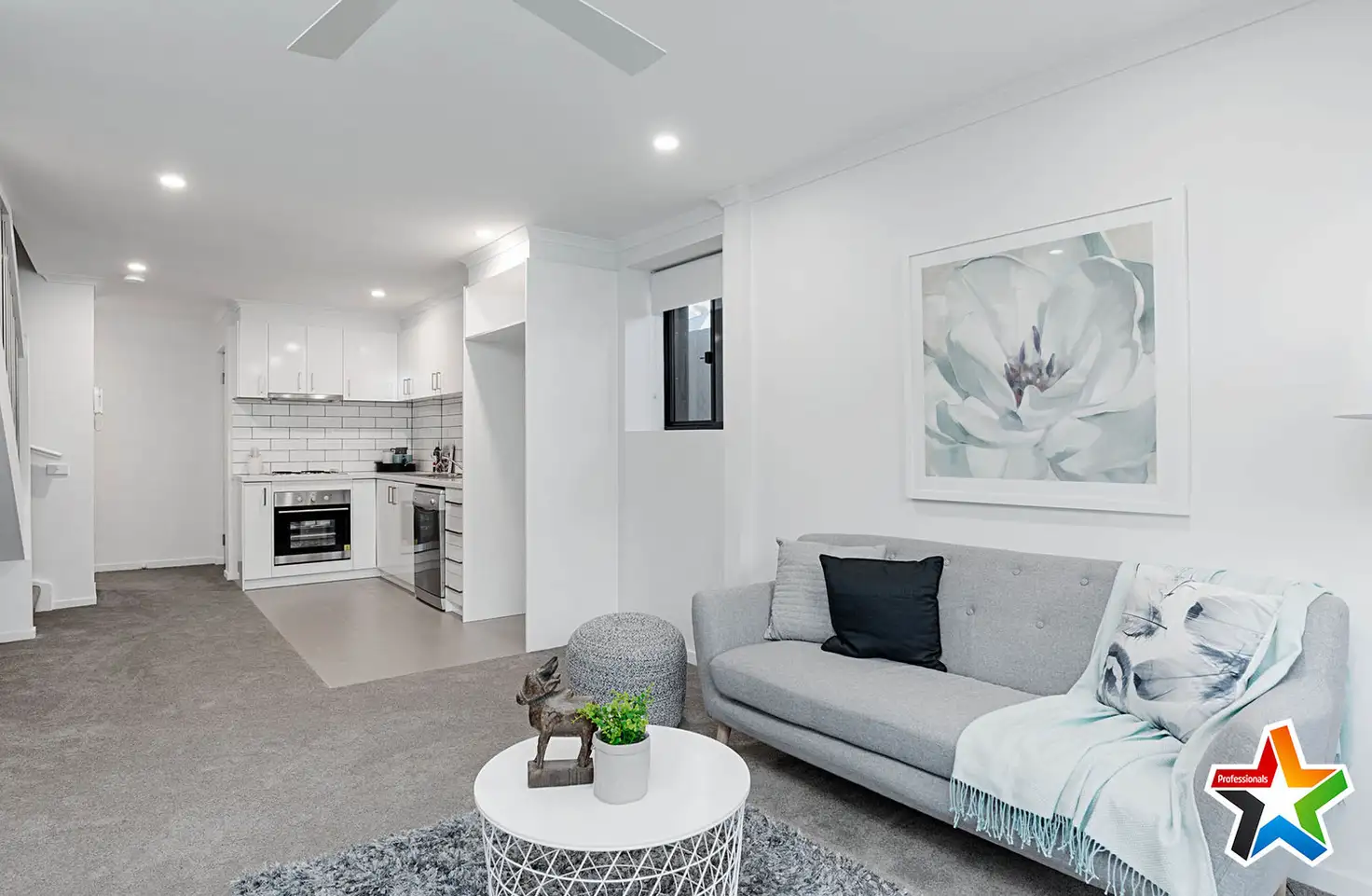 Main view of Homely townhouse listing, 3/24 Croydon Road, Croydon VIC 3136