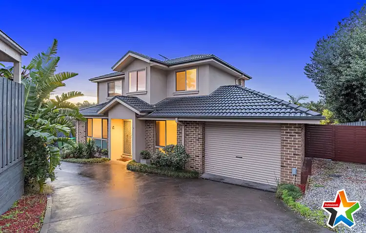 2/14 Russell Avenue, Mooroolbark VIC 3138