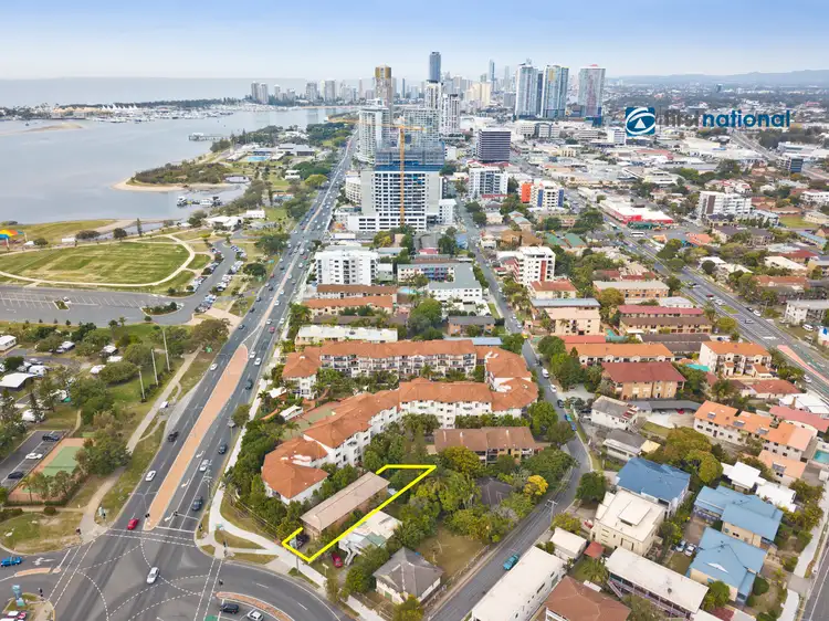 1&2/4 Stevens Street, Southport QLD 4215