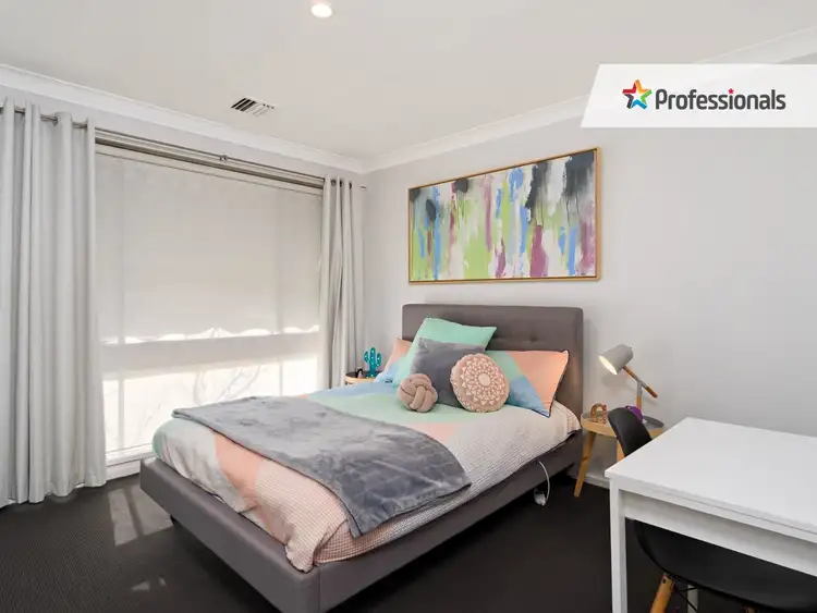 Sixth view of Homely house listing, 4 Stratford Avenue, Lake Albert NSW 2650