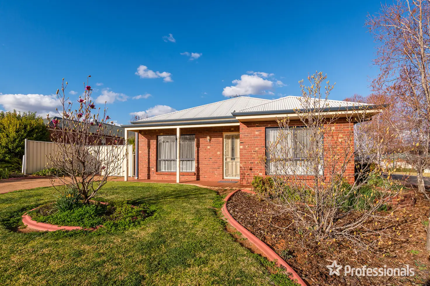 Main view of Homely house listing, 5 Fiona Drive, Gol Gol NSW 2738