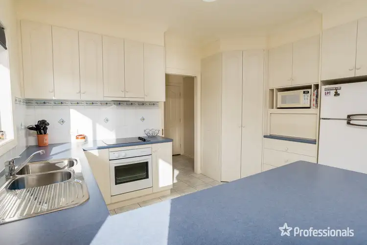 Second view of Homely house listing, 5 Fiona Drive, Gol Gol NSW 2738