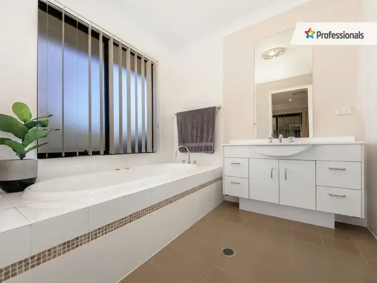 Sixth view of Homely house listing, 30 Haywards Bay Drive, Haywards Bay NSW 2530