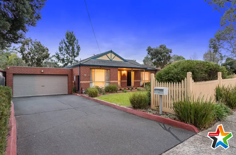 3 Bonnie View Road, Croydon North VIC 3136