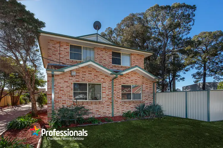 Main view of Homely townhouse listing, 1/18 Gwandalan Road, Padstow NSW 2211