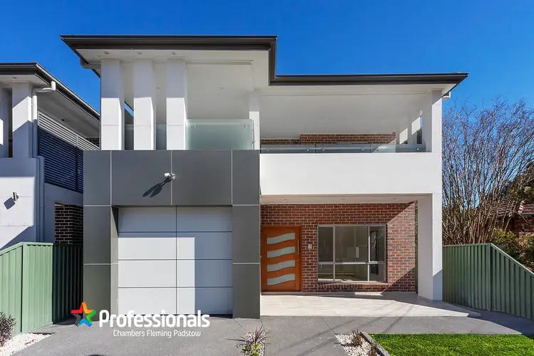 8A Monie Avenue, East Hills NSW 2213