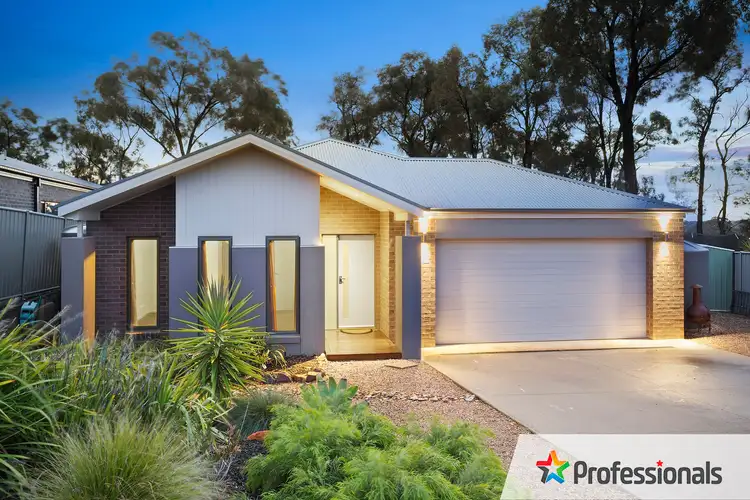 Main view of Homely house listing, 18 Poorinda Crescent, Kangaroo Flat VIC 3555