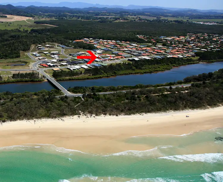Second view of Homely house listing, 2 Tallon Court, Pottsville NSW 2489