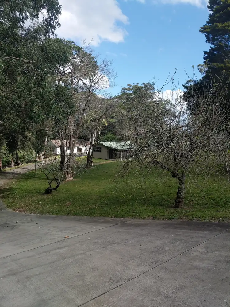 404 The Entrance Road