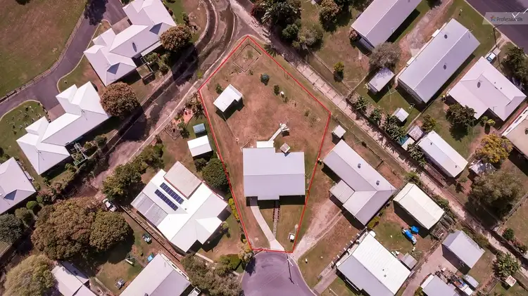 12 HAWKINS Street, Gordonvale QLD 4865
