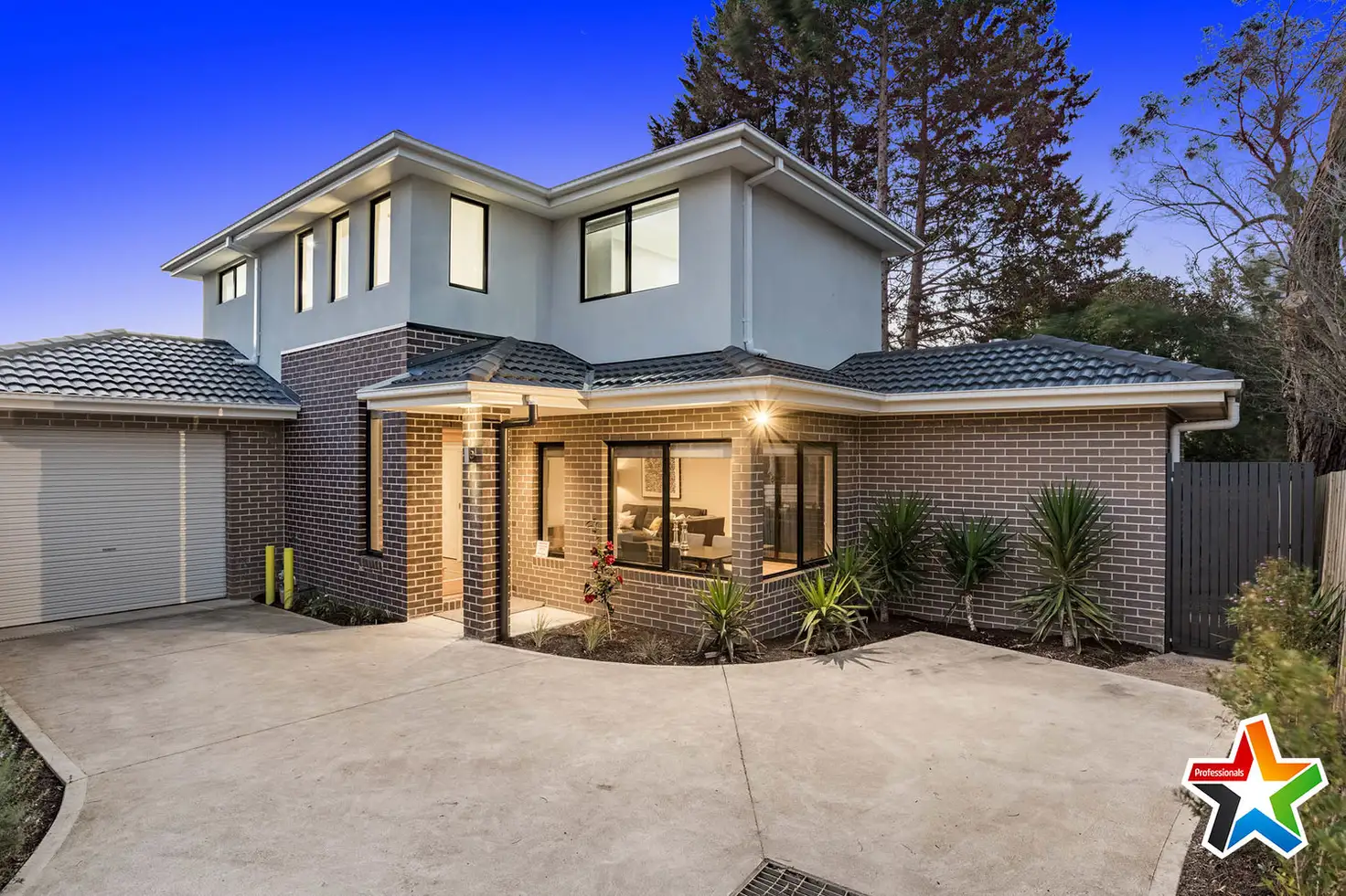 Main view of Homely house listing, 2/71 Hull Road, Croydon VIC 3136