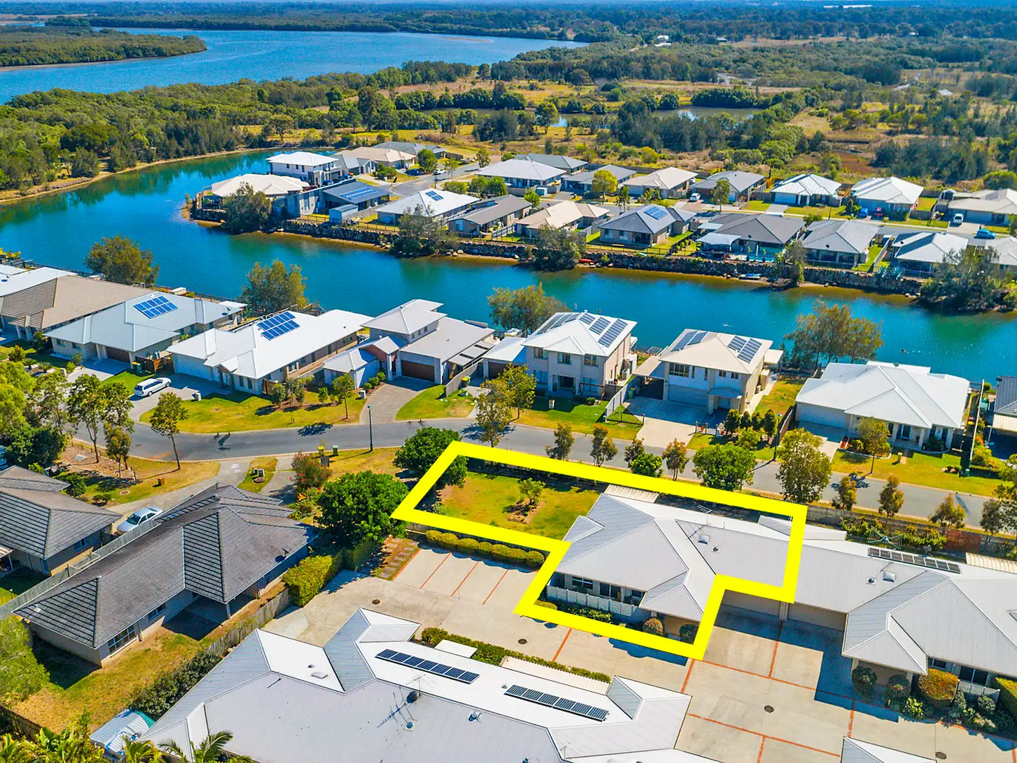 Main view of Homely villa listing, 4/3-5 Weeroona Avenue, Beachmere QLD 4510