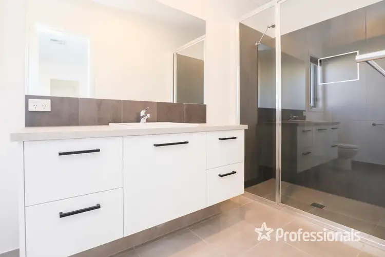 Second view of Homely house listing, 31 Springfield Drive, Mildura VIC 3500