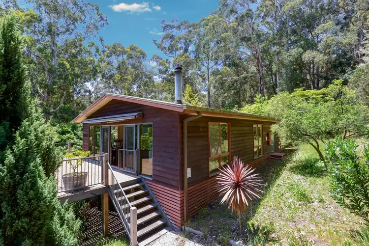 7 Lyrebird Avenue, East Warburton VIC 3799