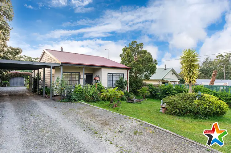 Second view of Homely house listing, 7 Lester Street, Woori Yallock VIC 3139