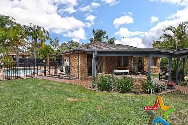 64 Federation Dr, Hillcrest QLD 4118