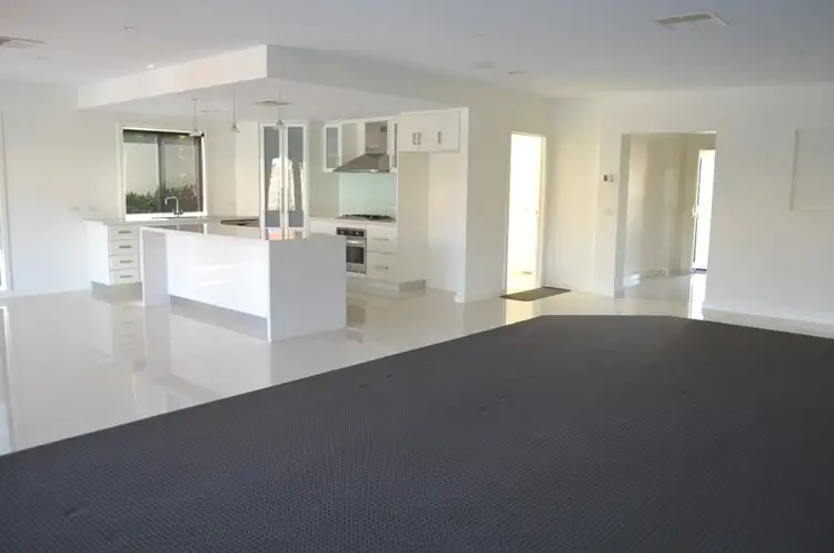 Third view of Homely house listing, 8 Thames Street, Shepparton VIC 3630