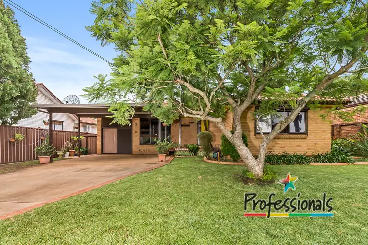 32 Jacaranda Crescent, Casula NSW 2170