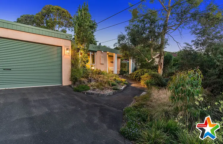 Sixth view of Homely house listing, 2 Erang Court, Mooroolbark VIC 3138