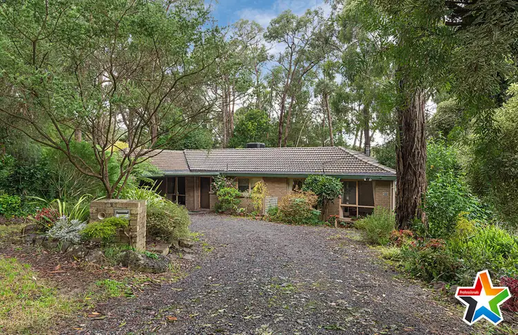 25 Railway Road, Mount Evelyn VIC 3796