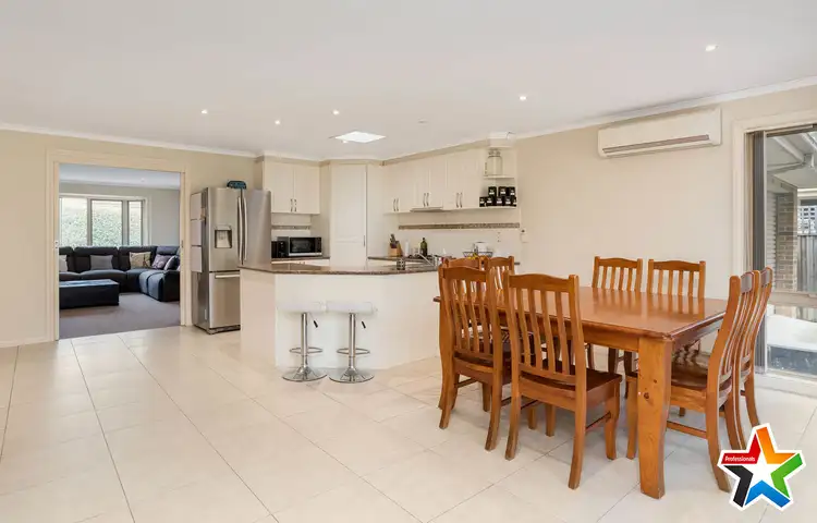 Fifth view of Homely unit listing, 2/73 Cardigan Road, Mooroolbark VIC 3138