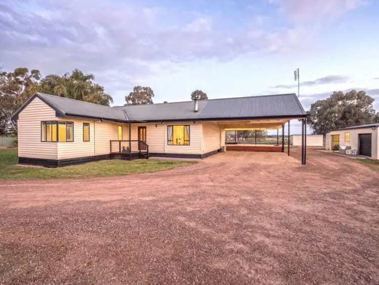 148 River Road, Kialla VIC 3631