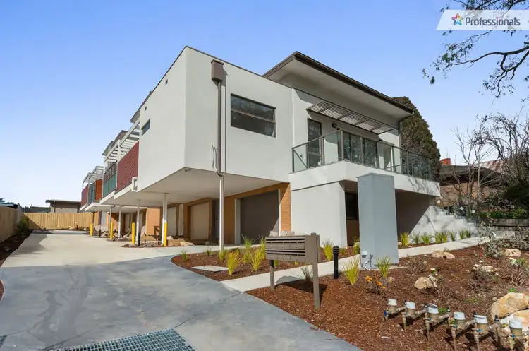 2/76 Clarke Street, Lilydale VIC 3140