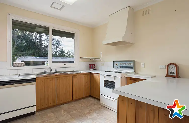 Sixth view of Homely house listing, 6 Monteith Street, Croydon VIC 3136