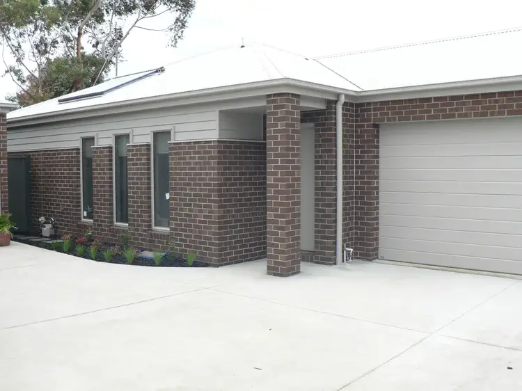 2/713 Darling Street, Redan VIC 3350