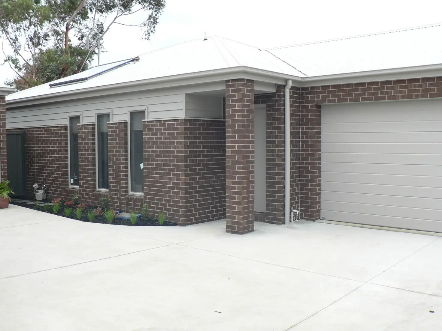 Main view of Homely townhouse listing, 2/713 Darling Street, Redan VIC 3350