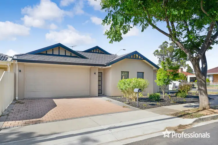 9 Link Street, Northfield SA 5085