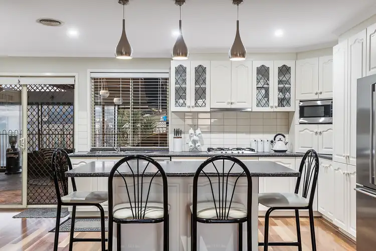 Fifth view of Homely house listing, 5 Sedgefield Place, Craigieburn VIC 3064