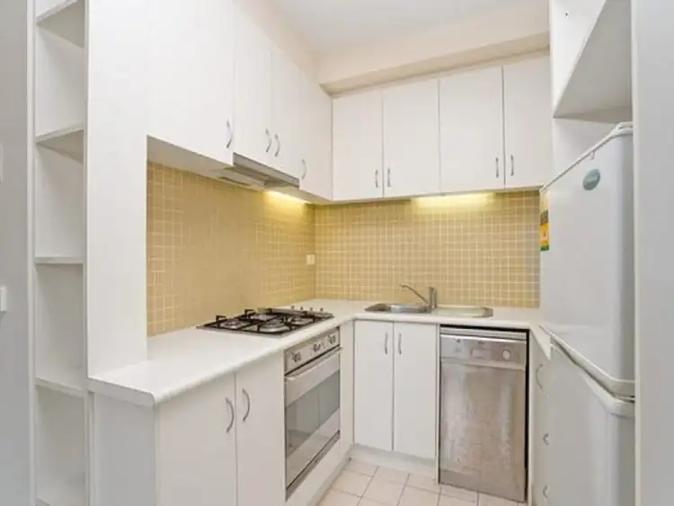 Fifth view of Homely apartment listing, 32/16-18 Barkly Place, Carlton VIC 3053