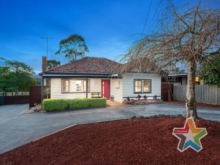 11 Dorothy Road, Mount Evelyn VIC 3796
